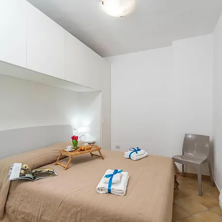 Rotondo Dream With Shared Pool - Happy Apartment