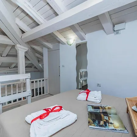 Rotondo Dream With Shared Pool - Happy Apartment *